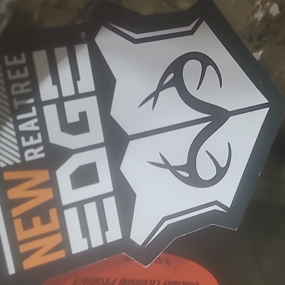 Buy 1 Get 1 Freeeeee - Picture 5 of 8